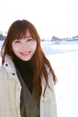 捏胸吃奶吻免费视频大全哟哟
